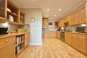 Kitchen - click for photo gallery